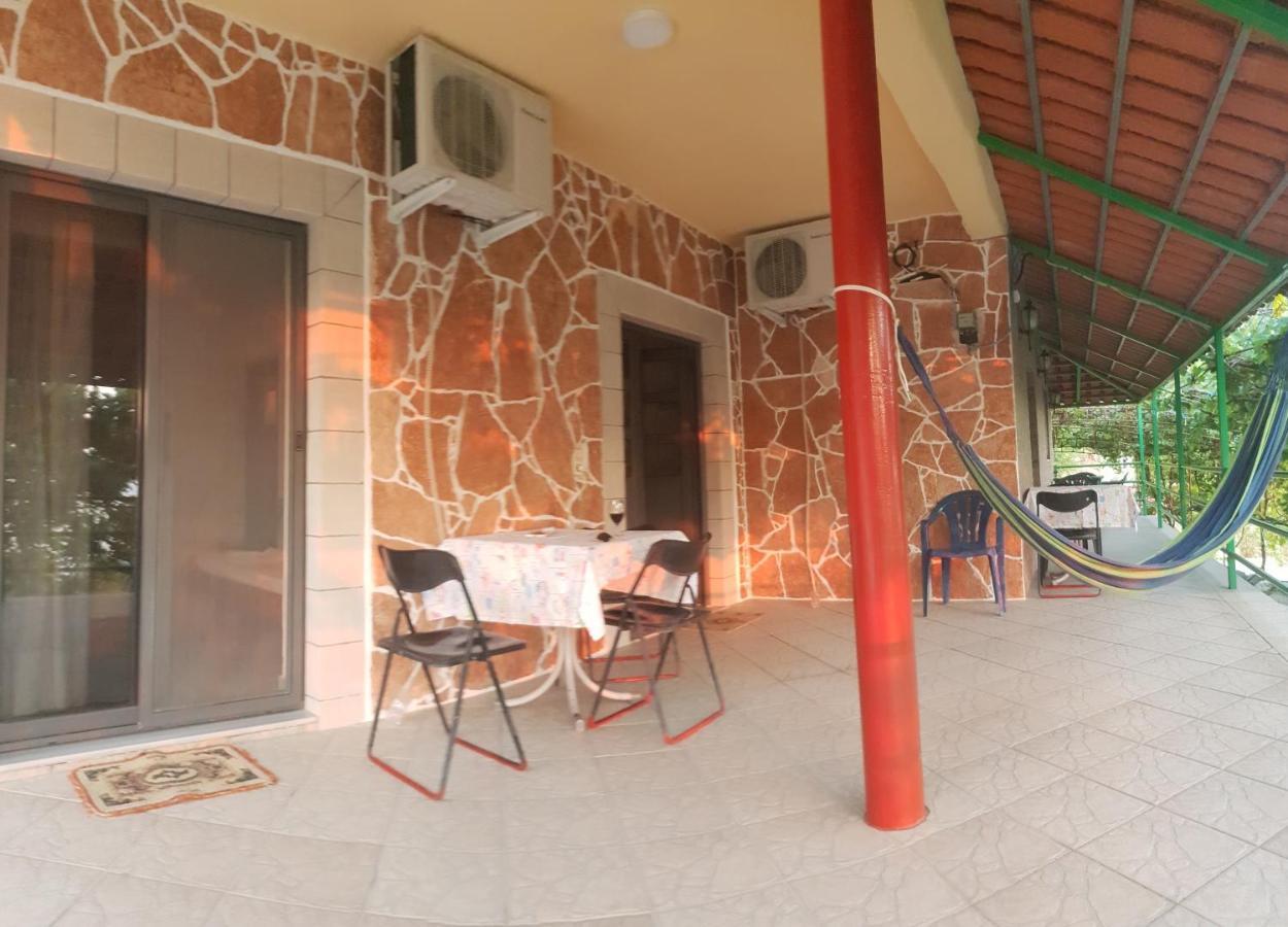 Romeo'S Guest House 2 Piqeras ภายนอก รูปภาพ