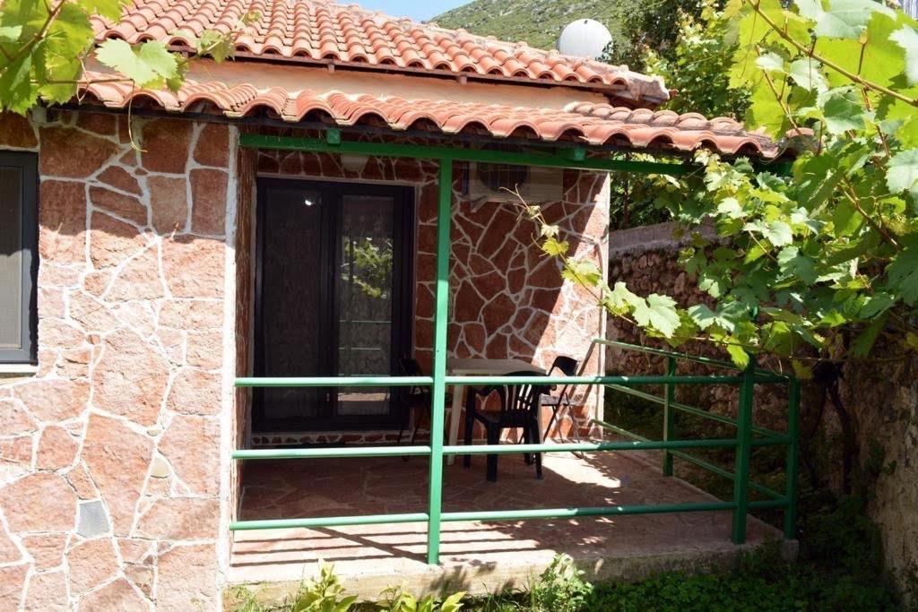 Romeo'S Guest House 2 Piqeras ภายนอก รูปภาพ